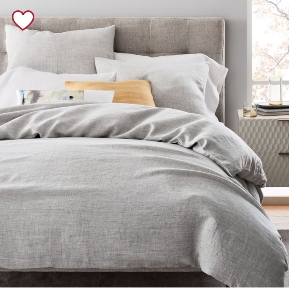 BRAND NEW West Elm Linen Duvet Cover in Frost Gray